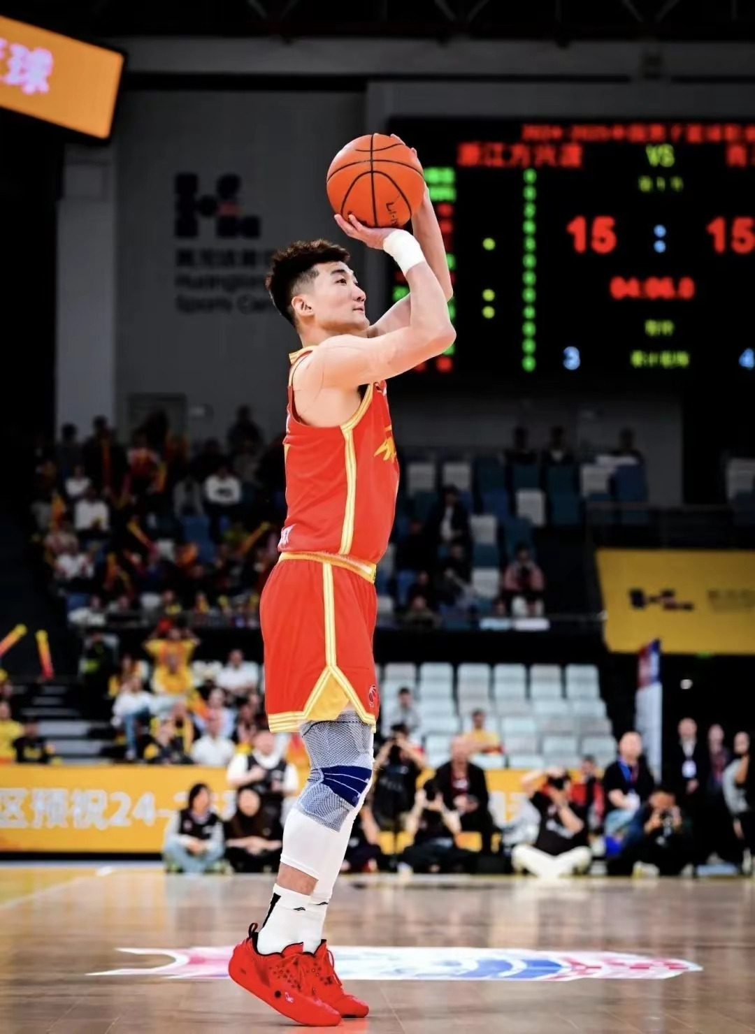 关于赛后NBA总决赛焦点战,广厦男篮远射贴柱,信心回归,训练强度明显提升的信息-开元棋牌