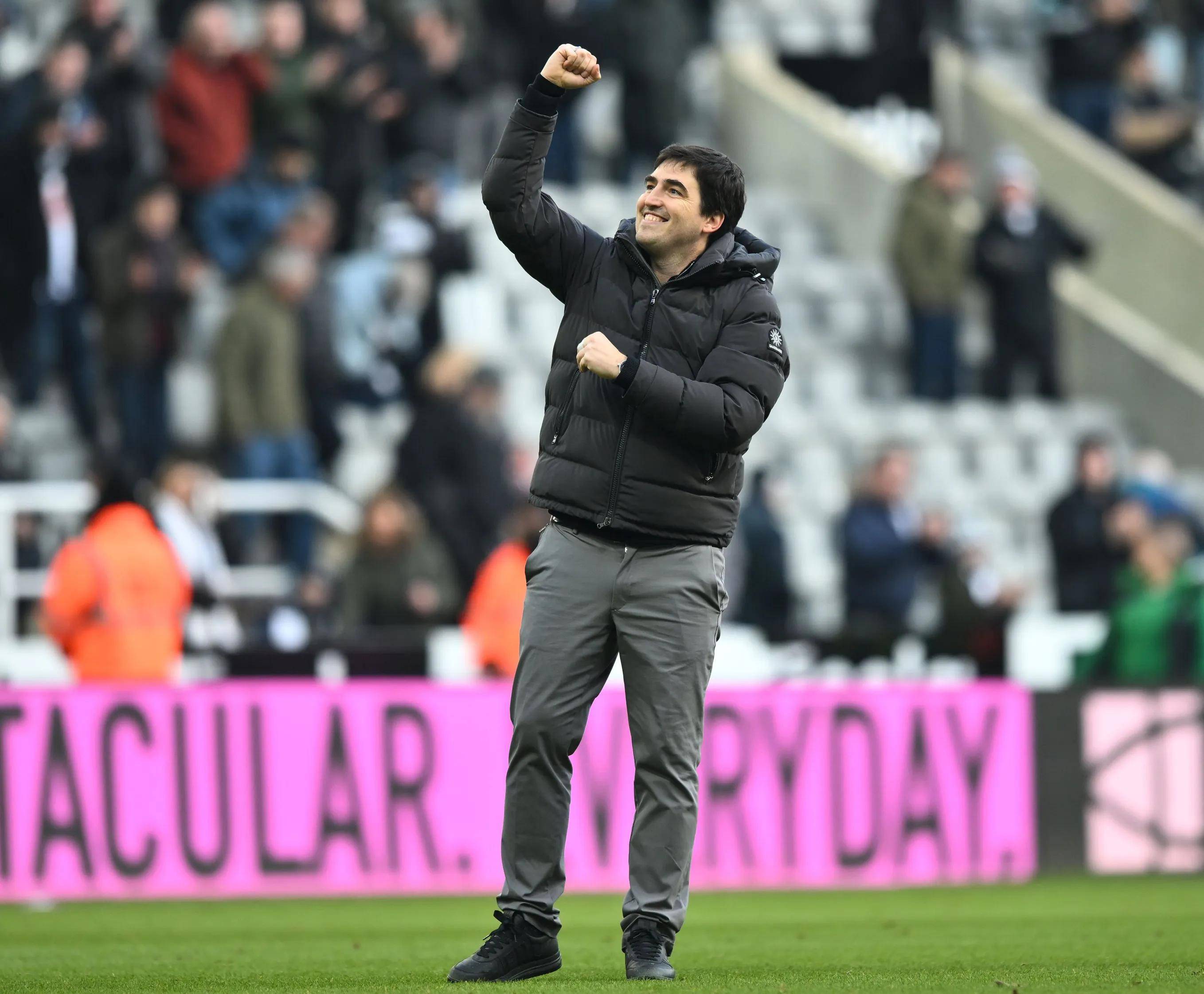 英超赛后再迎强敌;曼联远射贴柱;主帅态度——气氛紧张;团队化学反应显著(足球国足开除奖励远射必进卡叶辰笔趣阁)-开元入口