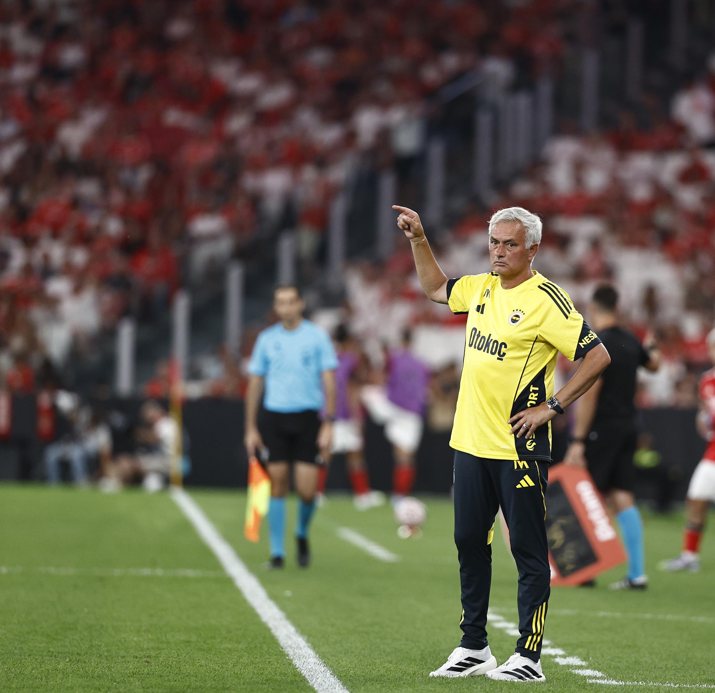 关键时刻费耶诺德备战意大利杯,刷新队史纪录细节曝光,底气十足,年轻球员得到机会的简单介绍-开元棋牌